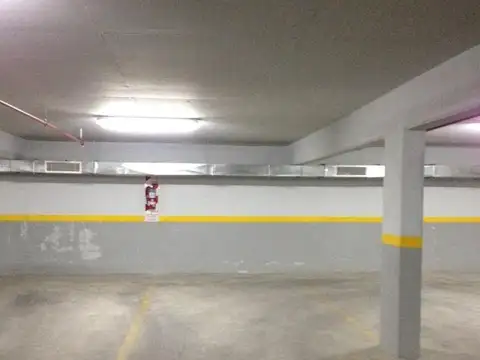Cochera en Alquiler con acceso Horizontal