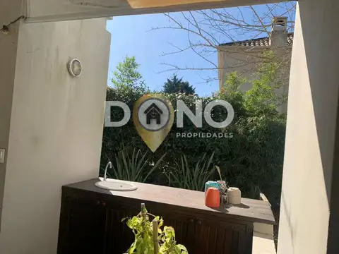 Casa 5 ambientes con 4 baños