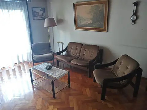 Departamento 4 ambientes con dependencia
