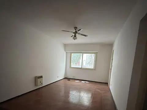 Depto Tipo Casa en Alquiler en Nuestra Señora De Lourdes, $ 380.000