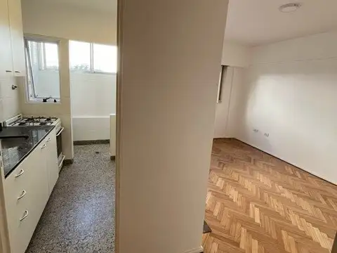 Ciudad de la Paz 500, Piso 8