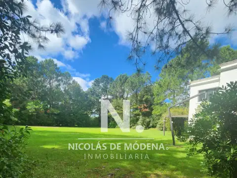 Casa en Venta en Golf, USD 1.500.000