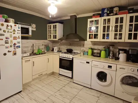 Depto Tipo Casa en Venta de 4 ambientes