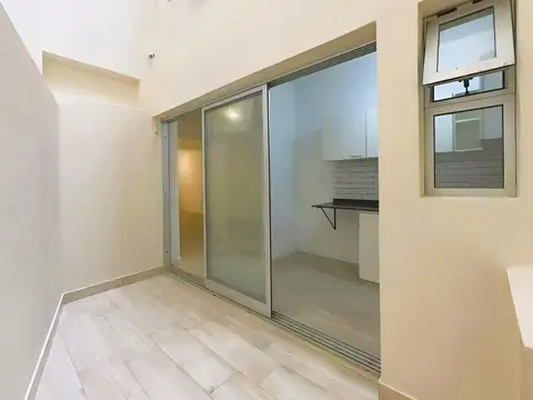 Av Pueyrredon  al 800