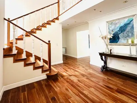 Casa en Venta de 5 dormitorios