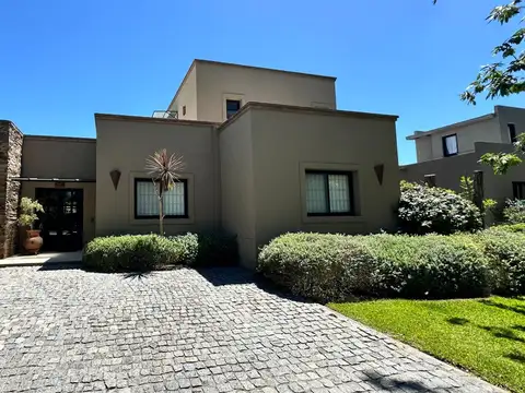 casa en venta Santa Clara Villa Nueva