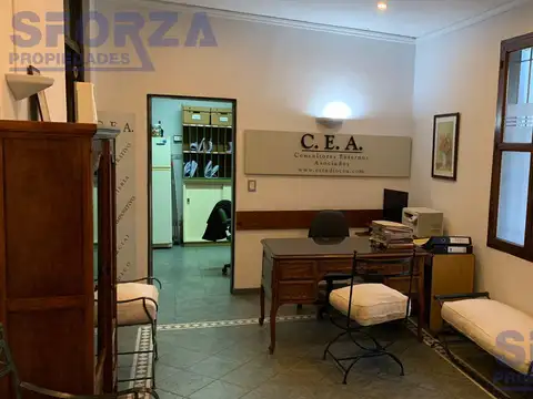 Casa 6 ambientes con 2 baños