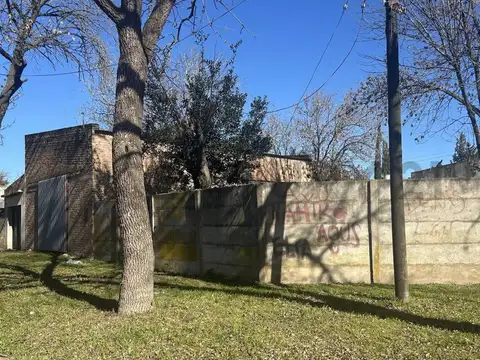 Gutiérrez 100, Piso 0