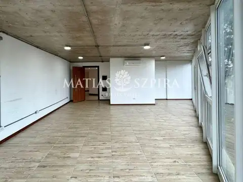 Oficina en Alquiler en Francisco Alvarez, USD 750