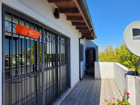 Depto Tipo Casa en Venta de 4 ambientes