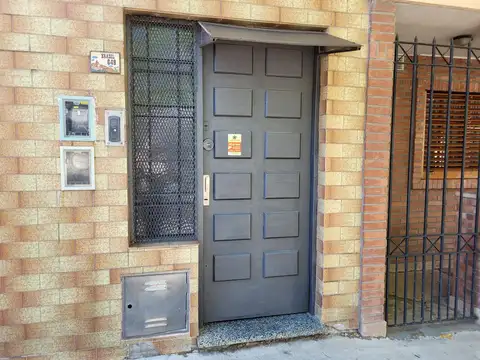 VENTA PERMUTA CASA PH DEPARTAMENTO 4 AMBIENTES GERLI  LANUS PIÑEYRO
