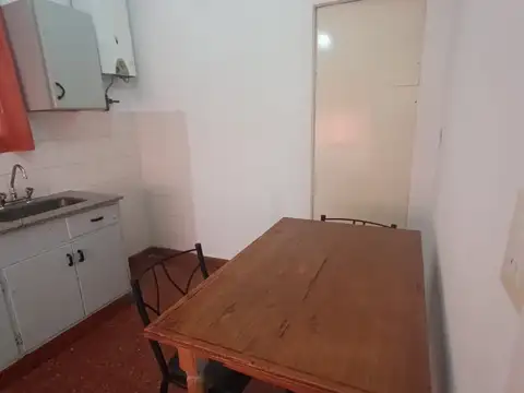 Departamento en Alquiler en Barrio Parque., $ 430.000