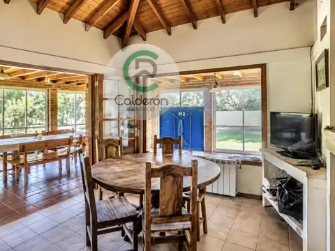 Casa 4 ambientes con 3 baños