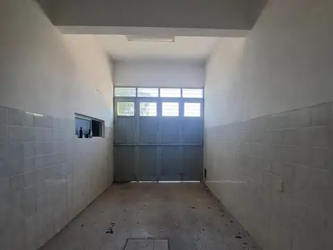 Galpon en Alquiler en Villa Santos Tesei, $ 3.000.000