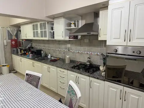 Casa en Venta en Villa Luzuriaga, USD 210.000