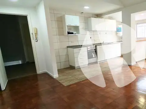 PH 1er Piso por escalera sin expensas Excelente Ubicación