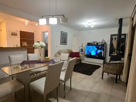 CASA EN VENTA BARRIO CERRADO TEJAS IV CON PILETA