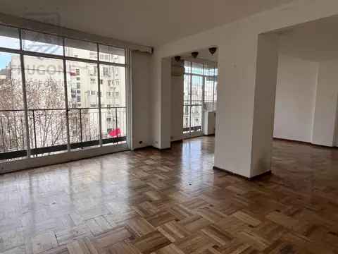 Departamento en Venta de 5 ambientes