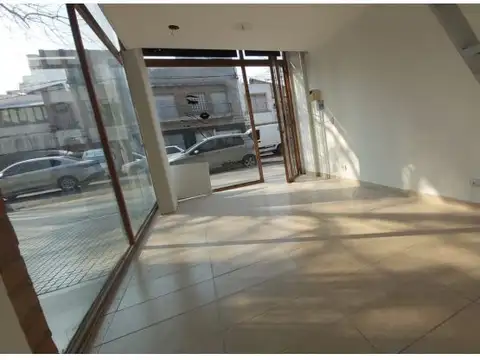 Local en Alquiler en Echesortu, $ 500.000