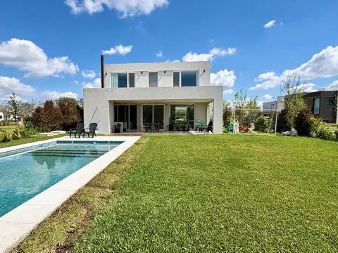 Casa en Venta al Noreste