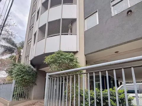 Venta Departamento 3 ambientes Olivos con balcón