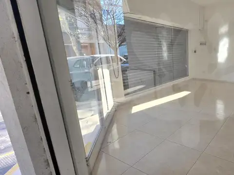 Local en Venta Via Pública