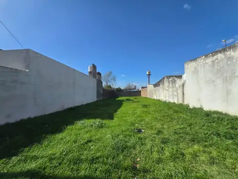 Se vende Lote en Barrio Obligado