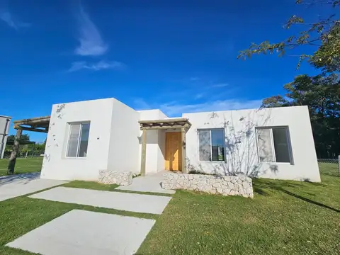 Casa  en Venta ubicado en Santo Tomas, Derqui, Pilar