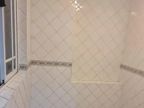 Depto Tipo Casa en Venta en Flores, USD 115.000