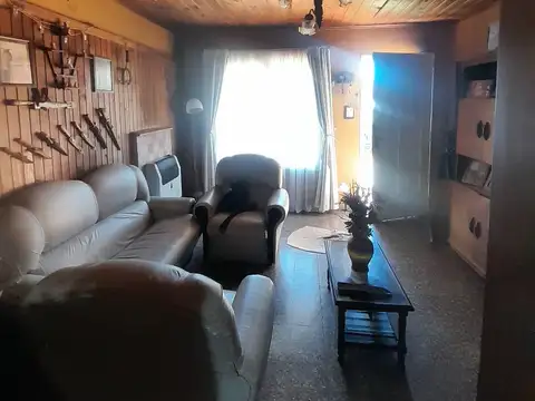 Casa 4 ambientes con 1 baño