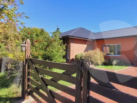 Venta casa 4 ambientes con jardin y pileta en Aero Country Club Gral Rodriguez