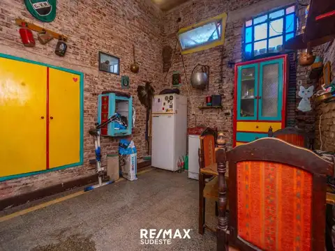 VENTA CASA CENTRO SUDESTE CON ESPECTACULAR LOTE