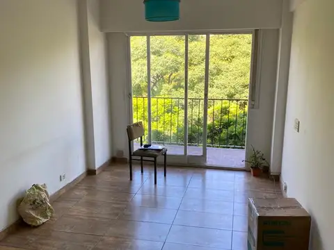 Departamento de 2 ambientes con balcon a metros de av 9 de julio
