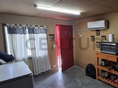 Casa 2 ambientes con 1 baño