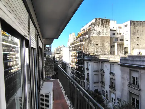 Departamento 4 ambientes con 3 baños