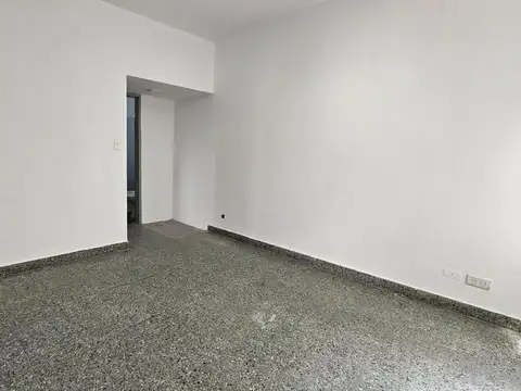 Depto Tipo Casa en Alquiler en Villa Sarmiento, $ 500.000