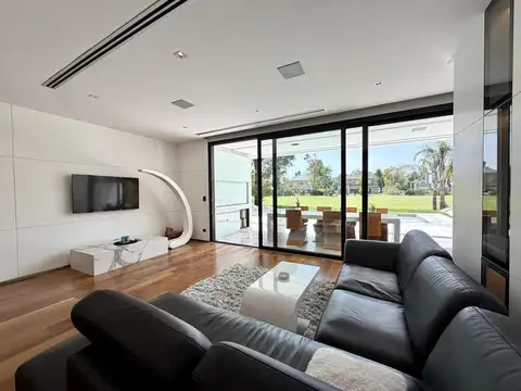 Casa en Alquiler de 4 dormitorios