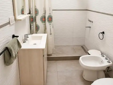 CASA EN VENTA GONNET