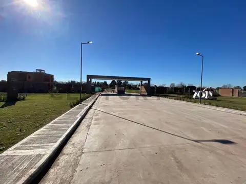 Excelentes Lotes en venta  Barrio Cerrado ZON | calle 153 esquina 41 | Los hornos - la plata