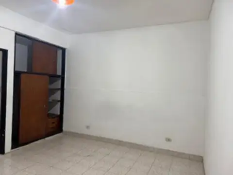 Departamento en Alquiler en Villa Real, $ 500.000