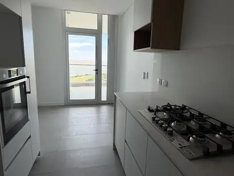 Departamento 4 ambientes con 4 baños