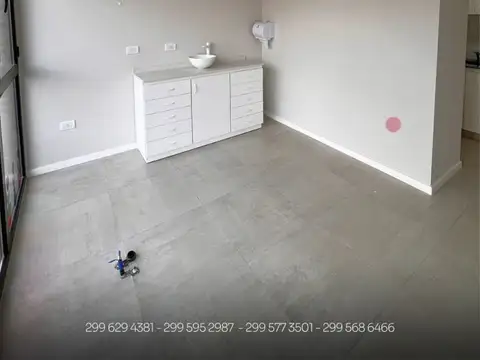 Oficina - Venta - Argentina, Neuquén - Hipolito Irigoyen 705