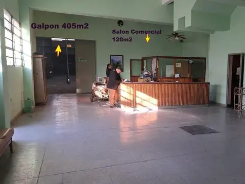 Bien Ubicado TERRENO.2478m2 (Salón 120m2+Galpon 405m2)..