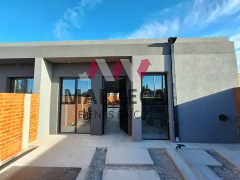 Casa en Venta en Plottier, USD 120.000