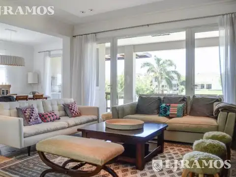 Casa en Alquiler de 3 dormitorios
