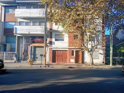 Avenida Vicente López al 400