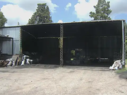 Galpón + Tinglado sobre 1665m2 - Sobre ex Ruta 8