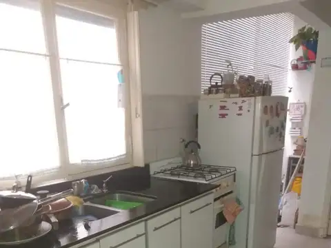 PH DE 2 AMB EN 1 PISO POR ESCALERA