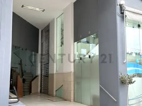 Exclusivo departamento 2 dormitorios en pleno centro con cochera y baulera.VENADO TUERTO