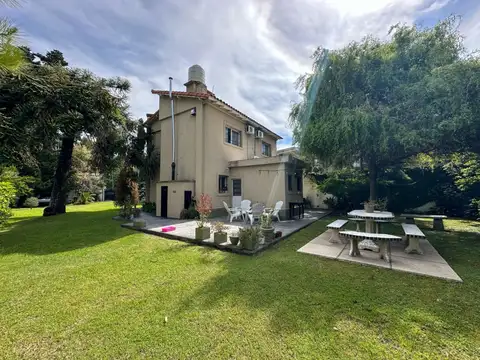 Depto Tipo Casa en Venta en City Bell, USD 185.000